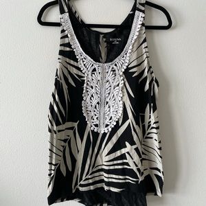 Lowered! 💥 Women’s Merona B&W Textured Blouse (Keyhole back)